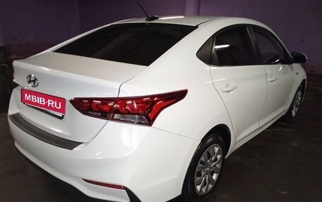 Hyundai Solaris II рестайлинг, 2019 год, 680 000 рублей, 1 фотография