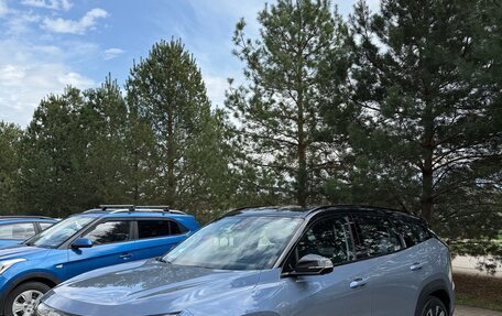 Geely Atlas, 2023 год, 2 950 000 рублей, 4 фотография