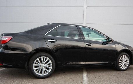 Toyota Camry, 2018 год, 2 249 000 рублей, 3 фотография