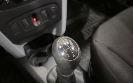 Renault Logan II, 2014 год, 560 000 рублей, 18 фотография