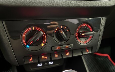 Volkswagen Polo VI (EU Market), 2020 год, 1 490 000 рублей, 18 фотография