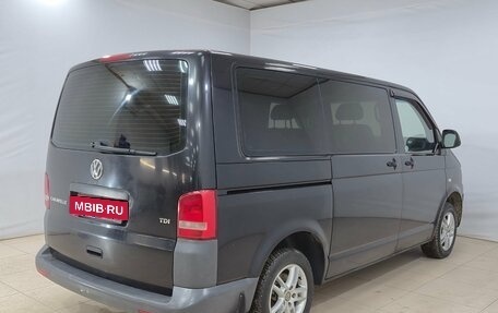 Volkswagen Caravelle T5, 2013 год, 1 880 000 рублей, 4 фотография