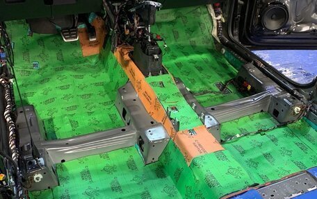 Volkswagen Tiguan II, 2021 год, 4 000 000 рублей, 18 фотография