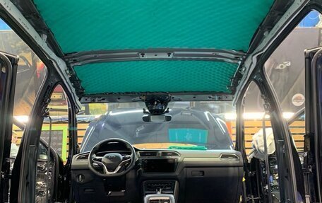 Volkswagen Tiguan II, 2021 год, 4 000 000 рублей, 10 фотография