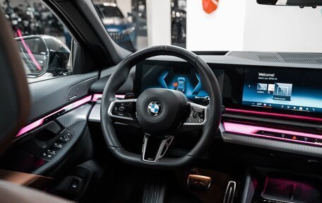 BMW 5 серия, 2025 год, 8 800 000 рублей, 21 фотография