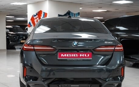 BMW 5 серия, 2025 год, 8 800 000 рублей, 13 фотография