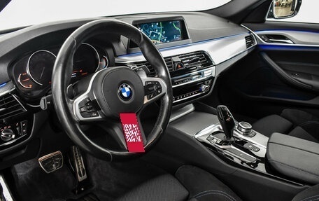 BMW 5 серия, 2019 год, 3 740 000 рублей, 7 фотография