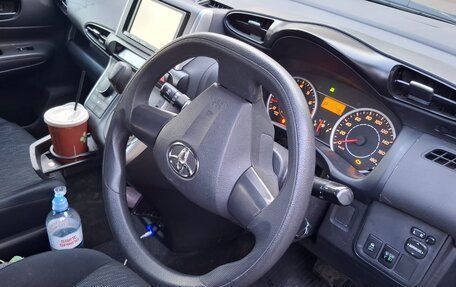 Toyota Wish II, 2009 год, 1 300 000 рублей, 6 фотография