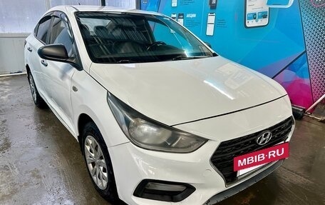 Hyundai Solaris II рестайлинг, 2018 год, 850 000 рублей, 2 фотография