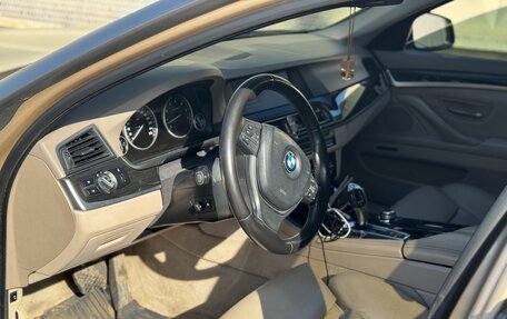 BMW 5 серия, 2010 год, 1 500 000 рублей, 8 фотография