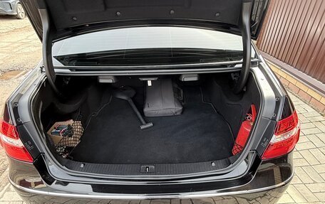 Mercedes-Benz E-Класс, 2012 год, 1 750 000 рублей, 13 фотография