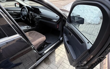 Mercedes-Benz E-Класс, 2012 год, 1 750 000 рублей, 11 фотография