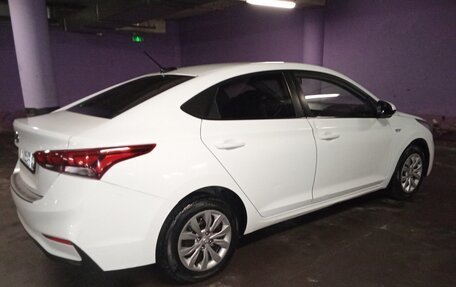 Hyundai Solaris II рестайлинг, 2019 год, 680 000 рублей, 5 фотография