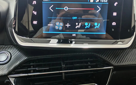 Peugeot 2008 II, 2023 год, 1 565 010 рублей, 10 фотография