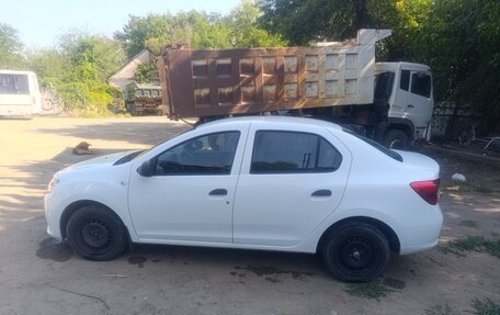 Renault Logan II, 2015 год, 745 000 рублей, 4 фотография