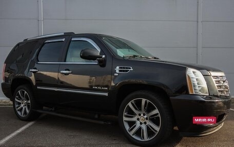 Cadillac Escalade III, 2011 год, 1 699 000 рублей, 2 фотография