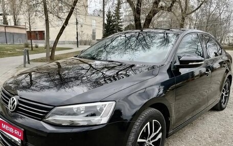Volkswagen Jetta VI, 2013 год, 1 250 000 рублей, 3 фотография