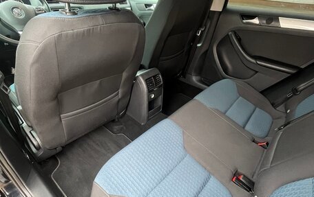 Volkswagen Jetta VI, 2013 год, 1 250 000 рублей, 18 фотография