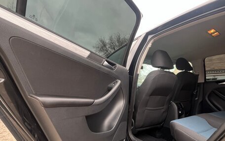 Volkswagen Jetta VI, 2013 год, 1 250 000 рублей, 17 фотография