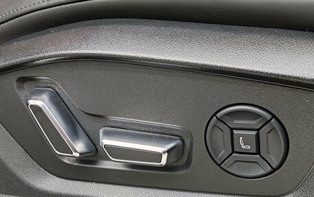 Audi SQ7, 2024 год, 17 900 000 рублей, 23 фотография