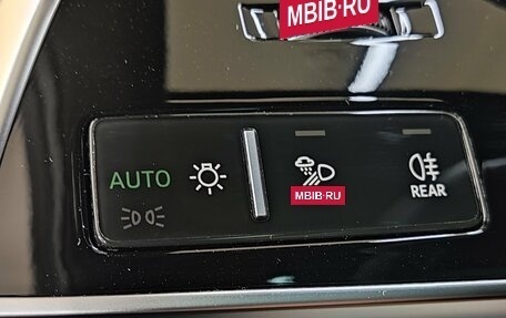 Audi SQ7, 2024 год, 17 900 000 рублей, 26 фотография