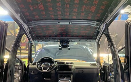 Volkswagen Tiguan II, 2021 год, 4 000 000 рублей, 1 фотография