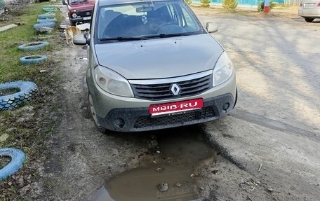 Renault Sandero I, 2011 год, 379 000 рублей, 1 фотография