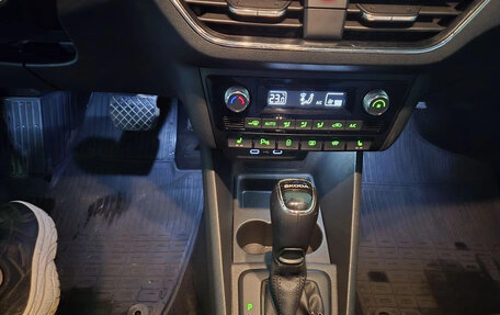 Skoda Rapid II, 2022 год, 1 600 000 рублей, 17 фотография