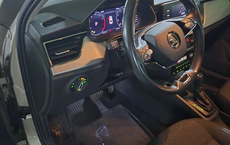 Skoda Rapid II, 2022 год, 1 600 000 рублей, 13 фотография