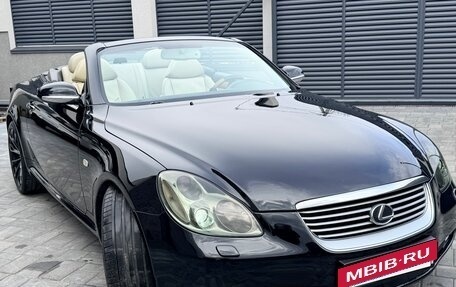 Lexus SC II рестайлинг, 2004 год, 2 850 000 рублей, 4 фотография