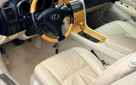 Lexus SC II рестайлинг, 2004 год, 2 850 000 рублей, 20 фотография