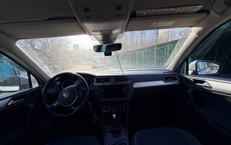 Volkswagen Tiguan II, 2019 год, 2 400 000 рублей, 10 фотография