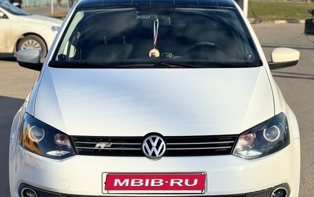Volkswagen Polo VI (EU Market), 2014 год, 980 000 рублей, 3 фотография