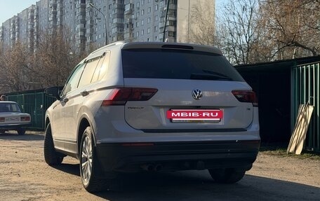 Volkswagen Tiguan II, 2019 год, 2 400 000 рублей, 5 фотография