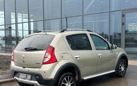 Renault Sandero I, 2012 год, 670 000 рублей, 2 фотография