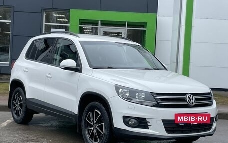 Volkswagen Tiguan I, 2011 год, 900 000 рублей, 3 фотография