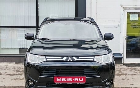 Mitsubishi Outlander III рестайлинг 3, 2012 год, 1 490 000 рублей, 2 фотография