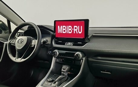 Toyota RAV4, 2025 год, 6 390 000 рублей, 11 фотография