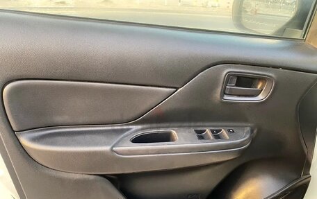 Mitsubishi L200 IV рестайлинг, 2023 год, 3 180 000 рублей, 9 фотография