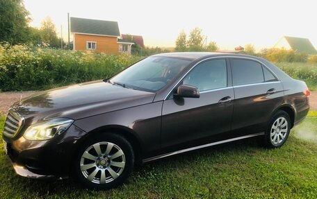 Mercedes-Benz E-Класс, 2013 год, 1 750 000 рублей, 3 фотография