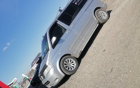 Volkswagen Transporter T5 рестайлинг, 2004 год, 1 500 000 рублей, 11 фотография