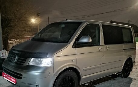 Volkswagen Transporter T5 рестайлинг, 2004 год, 1 500 000 рублей, 2 фотография