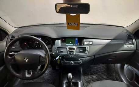 Renault Laguna III рестайлинг, 2010 год, 590 000 рублей, 10 фотография