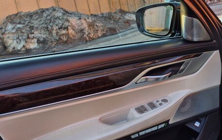 BMW 7 серия, 2016 год, 3 640 000 рублей, 8 фотография