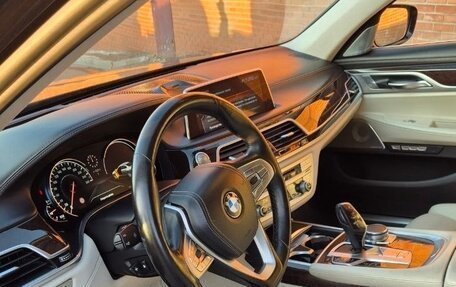 BMW 7 серия, 2016 год, 3 640 000 рублей, 7 фотография