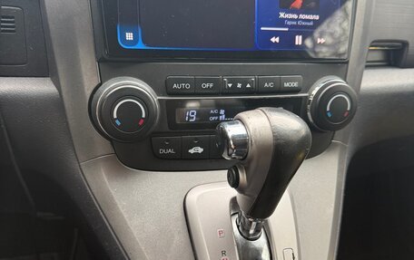 Honda CR-V III рестайлинг, 2008 год, 1 600 000 рублей, 27 фотография