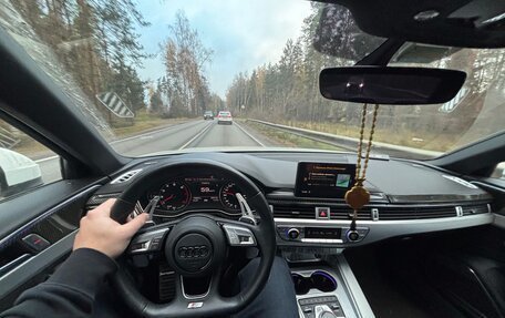 Audi A4, 2015 год, 1 990 000 рублей, 10 фотография