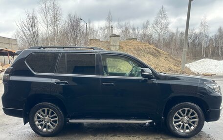 Toyota Land Cruiser Prado 150 рестайлинг 2, 2019 год, 5 390 000 рублей, 5 фотография