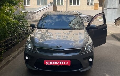 KIA Rio IV, 2018 год, 1 500 000 рублей, 4 фотография