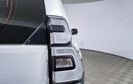 Toyota Land Cruiser Prado 150 рестайлинг 2, 2020 год, 6 775 000 рублей, 9 фотография